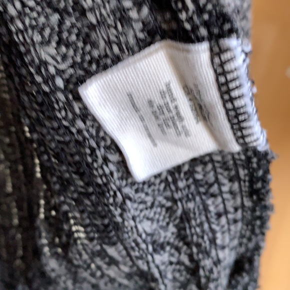 Long Vest - Picture 4 of 4
